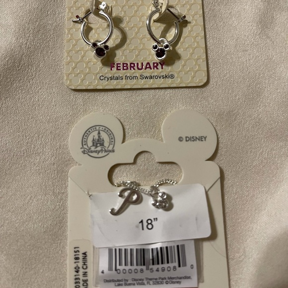 Child’s Disney Jewelry Set with Swarovski Crystals - Picture 2 of 2